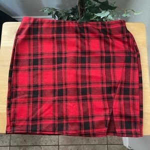 Red Black Plaid Mini Skirt Size M